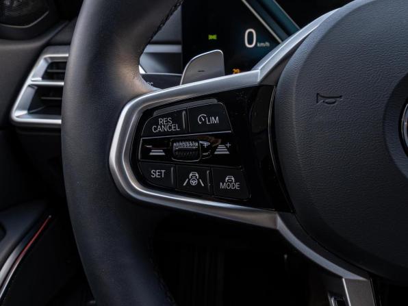 BMW 3 серии VII (G2x) Рестайлинг 2 с пробегом 2025 года, цена 5 940 000 рублей, 10766 км, седан, Автокод Объявления