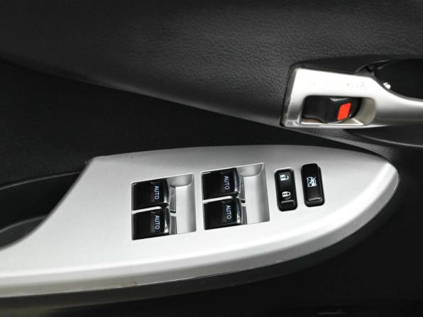 Toyota Corolla X (E140 E150) Рестайлинг с пробегом 2012 года, цена 1 050 000 рублей, 191574 км, седан, Автокод Объявления