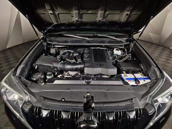 Toyota Land Cruiser Prado 150 Series Рестайлинг 1 с пробегом 2013 года, цена 3 497 000 рублей, 188675 км, внедорожник, Автокод Объявления