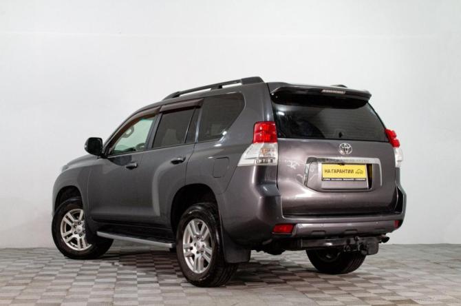 Toyota Land Cruiser Prado 150 Series с пробегом 2013 года, цена 2 999 000 рублей, 282000 км, внедорожник, Автокод Объявления