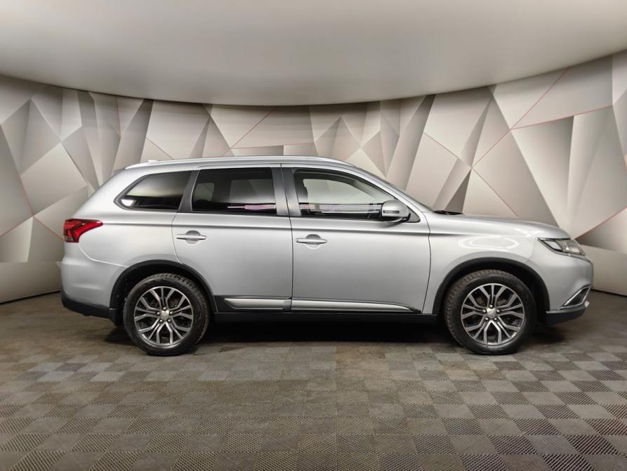 Mitsubishi Outlander III Рестайлинг 2 Москва  - изображение 6