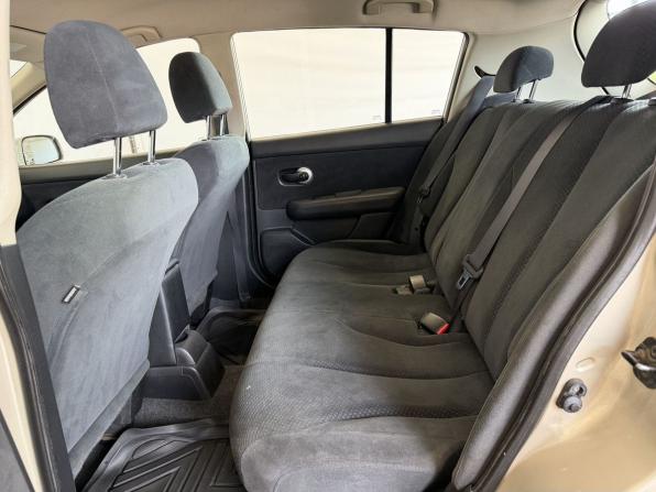 Nissan Tiida I Рестайлинг с пробегом 2012 года, цена 810 000 рублей, 220830 км, хэтчбек, Автокод Объявления