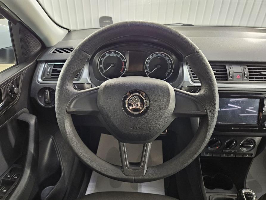 Skoda Rapid I Рестайлинг Белгород  - изображение 8