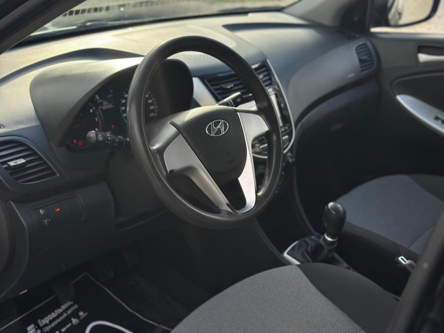 Hyundai Solaris I Великий Новгород  - изображение 7