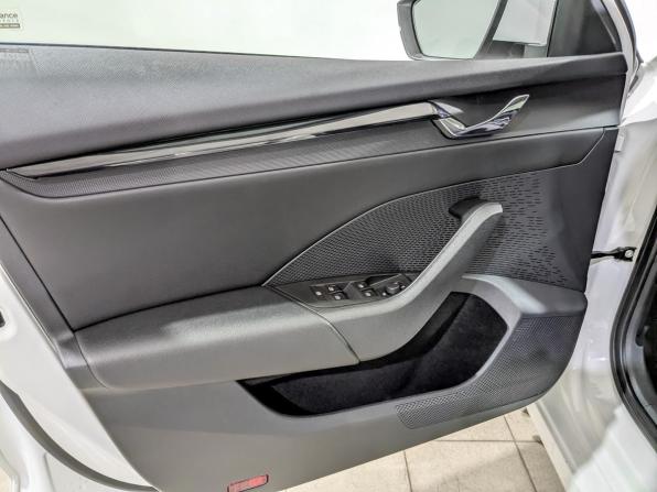 Skoda Octavia IV (A8) с пробегом 2020 года, цена 2 095 000 рублей, 102374 км, лифтбек, Автокод Объявления