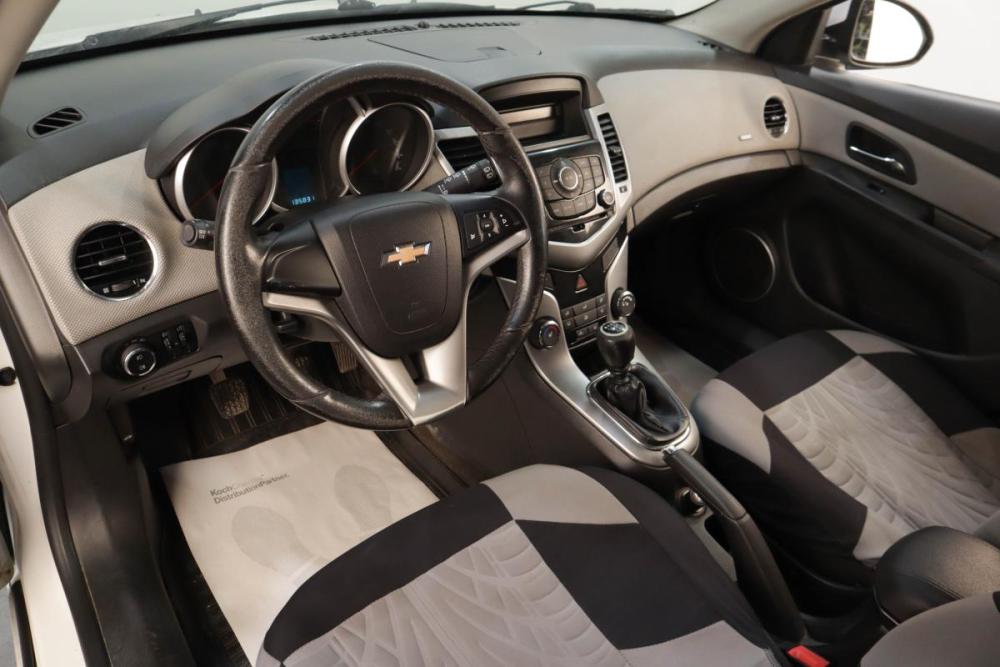 Chevrolet Cruze I Рестайлинг Челябинск  - изображение 9