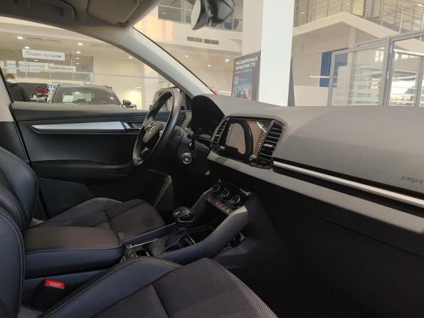 Skoda Karoq I с пробегом 2022 года, цена 2 958 000 рублей, 28273 км, внедорожник, Автокод Объявления