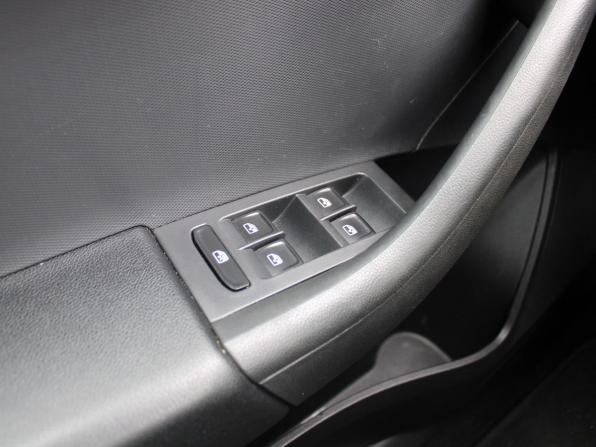 Volkswagen Polo VI с пробегом 2021 года, цена 1 279 000 рублей, 160247 км, лифтбек, Автокод Объявления
