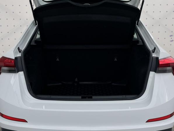 Skoda Rapid II с пробегом 2020 года, цена 1 685 000 рублей, 42163 км, лифтбек, Автокод Объявления