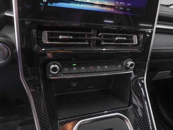 Haval M6 II с пробегом 2024 года, цена 1 870 000 рублей, 33008 км, внедорожник, Автокод Объявления