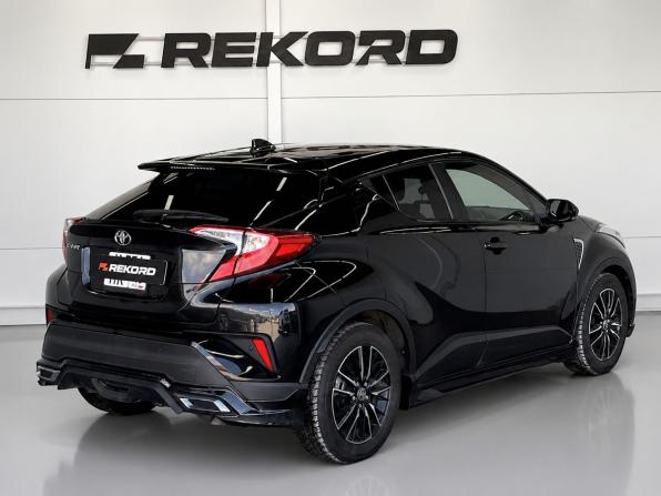 Toyota C-HR I Рестайлинг с пробегом 2020 года, цена 2 019 000 рублей, 27356 км, внедорожник, Автокод Объявления