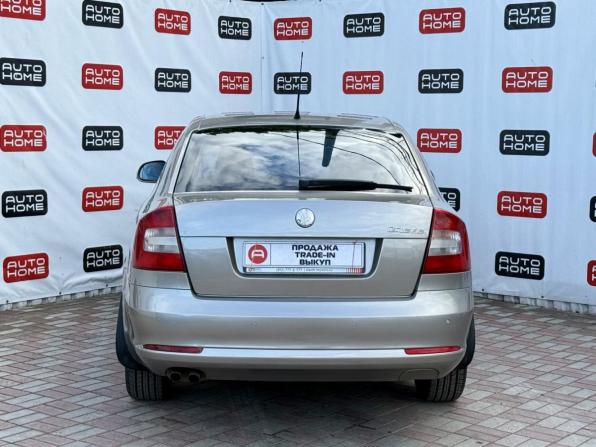 Skoda Octavia II (A5) Рестайлинг с пробегом 2009 года, цена 649 990 рублей, 213800 км, лифтбек, Автокод Объявления