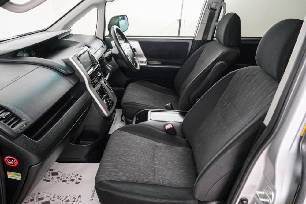 Toyota Noah II (R70) Красноярск  - изображение 8