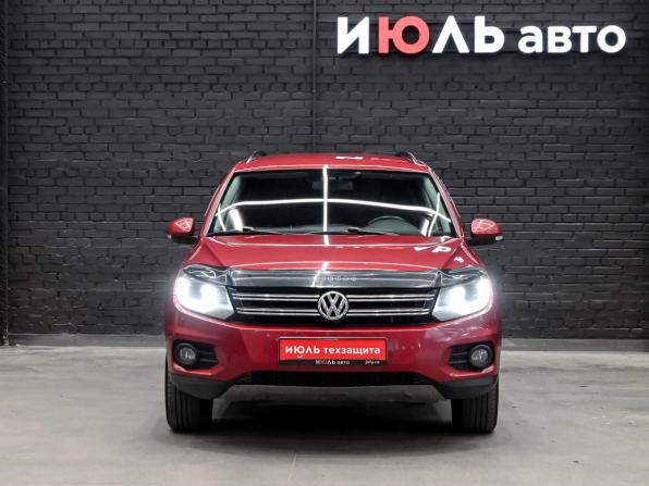Volkswagen Tiguan I Рестайлинг с пробегом 2011 года, цена 1 100 000 рублей, 327508 км, внедорожник, Автокод Объявления