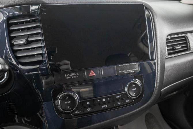 Mitsubishi Outlander III с пробегом 2013 года, цена 1 689 000 рублей, 198000 км, внедорожник, Автокод Объявления