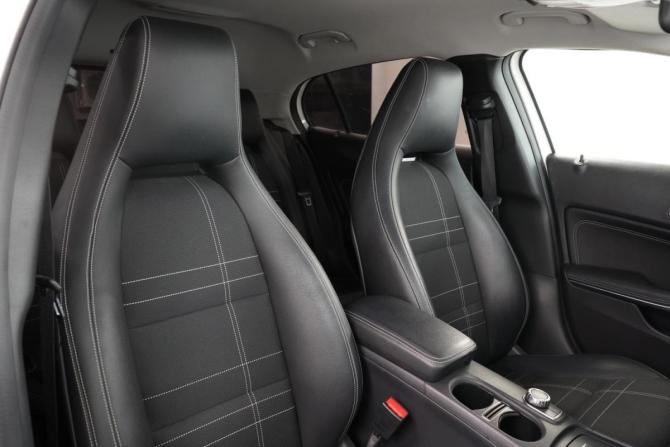 Mercedes-Benz GLA I (X156) с пробегом 2015 года, цена 2 700 000 рублей, 54365 км, внедорожник, Автокод Объявления