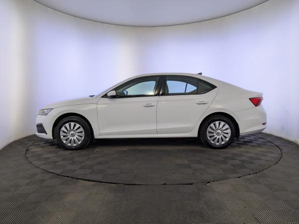 Skoda Octavia IV (A8) с пробегом 2021 года, цена 2 400 000 рублей, 69993 км, лифтбек, Автокод Объявления