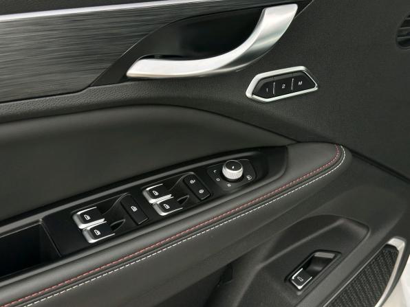Geely Tugella I Рестайлинг с пробегом 2022 года, цена 2 790 000 рублей, 72000 км, внедорожник, Автокод Объявления