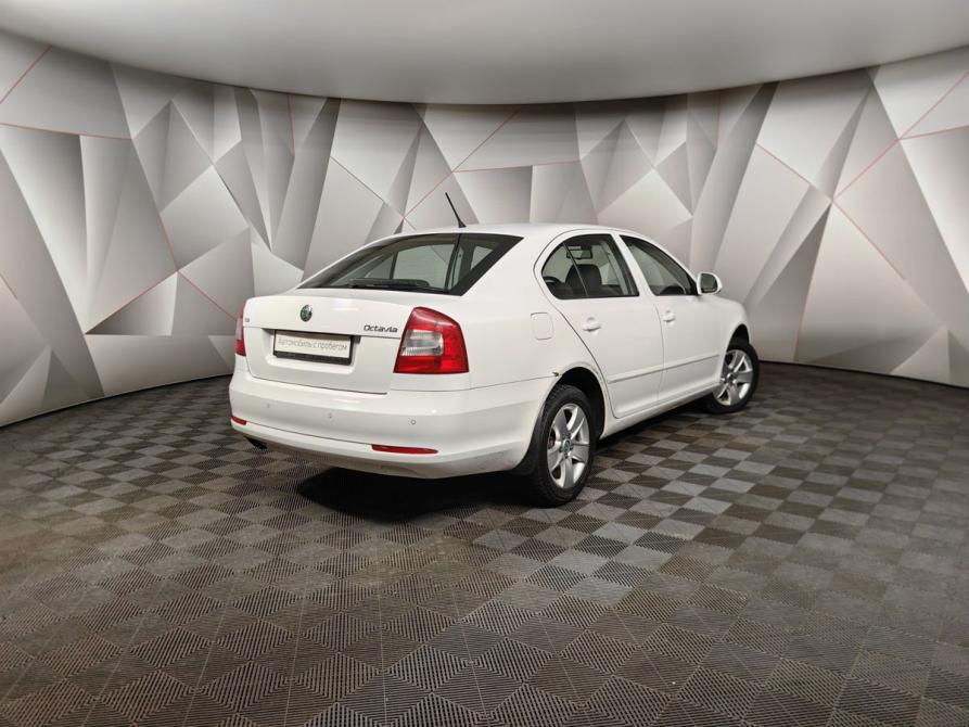 Skoda Octavia II (A5) Рестайлинг Москва  - изображение 2