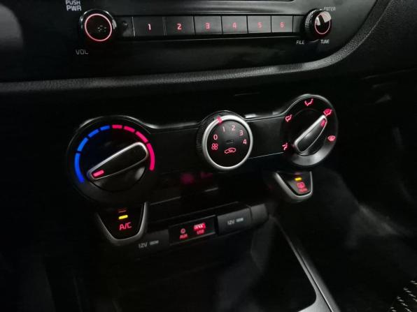 Kia Rio IV с пробегом 2019 года, цена 1 340 000 рублей, 100056 км, седан, Автокод Объявления
