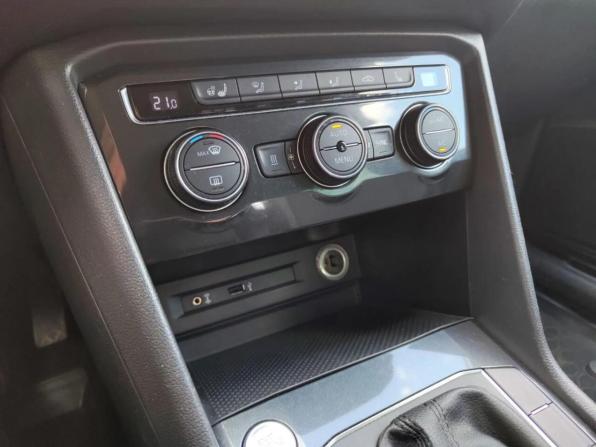 Volkswagen Tiguan II с пробегом 2016 года, цена 2 226 000 рублей, 165788 км, внедорожник, Автокод Объявления