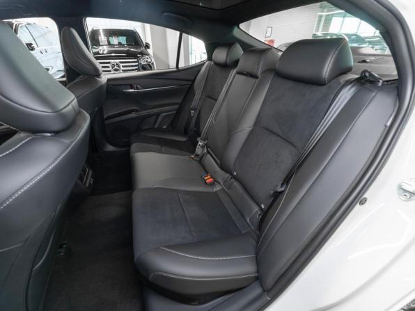 Toyota Camry IX (XV80) China Market с пробегом 2026 года, цена 4 600 000 рублей, 50 км, седан, Автокод Объявления