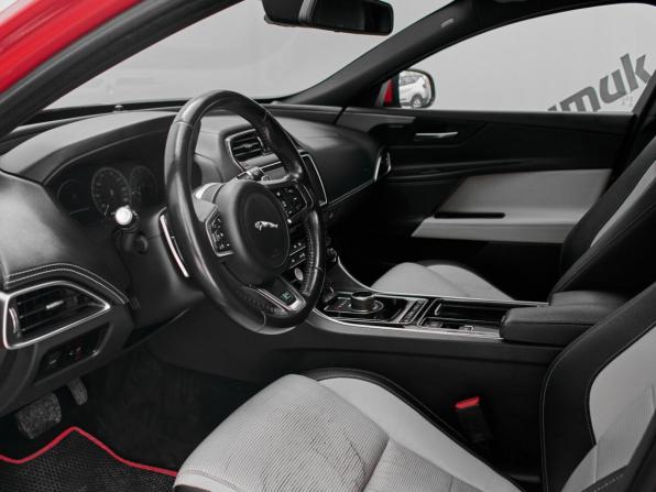 Jaguar XE I с пробегом 2017 года, цена 1 950 000 рублей, 128761 км, седан, Автокод Объявления