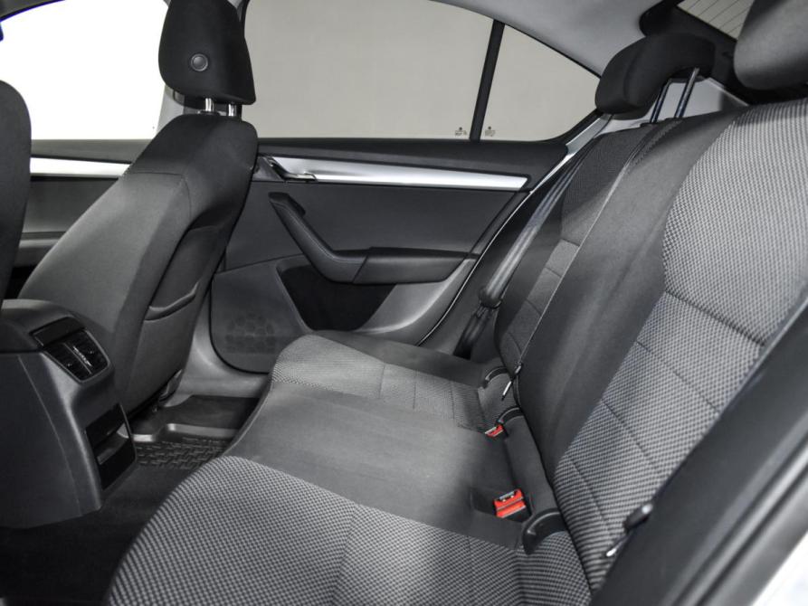 Skoda Octavia III (A7) Санкт-Петербург  - изображение 12