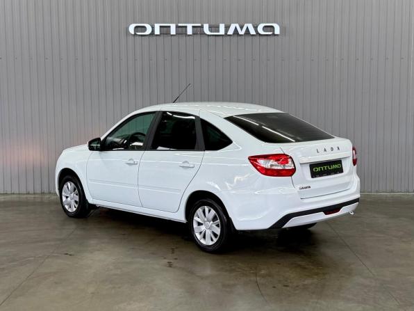 Lada (ВАЗ) Granta I Рестайлинг с пробегом 2023 года, цена 837 000 рублей, 22817 км, лифтбек, Автокод Объявления