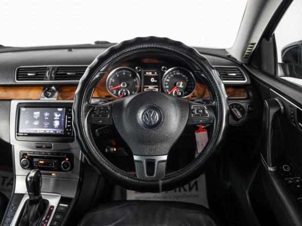 Volkswagen Passat B7 с пробегом 2011 года, цена 1 190 000 рублей, 175534 км, универсал, Автокод Объявления