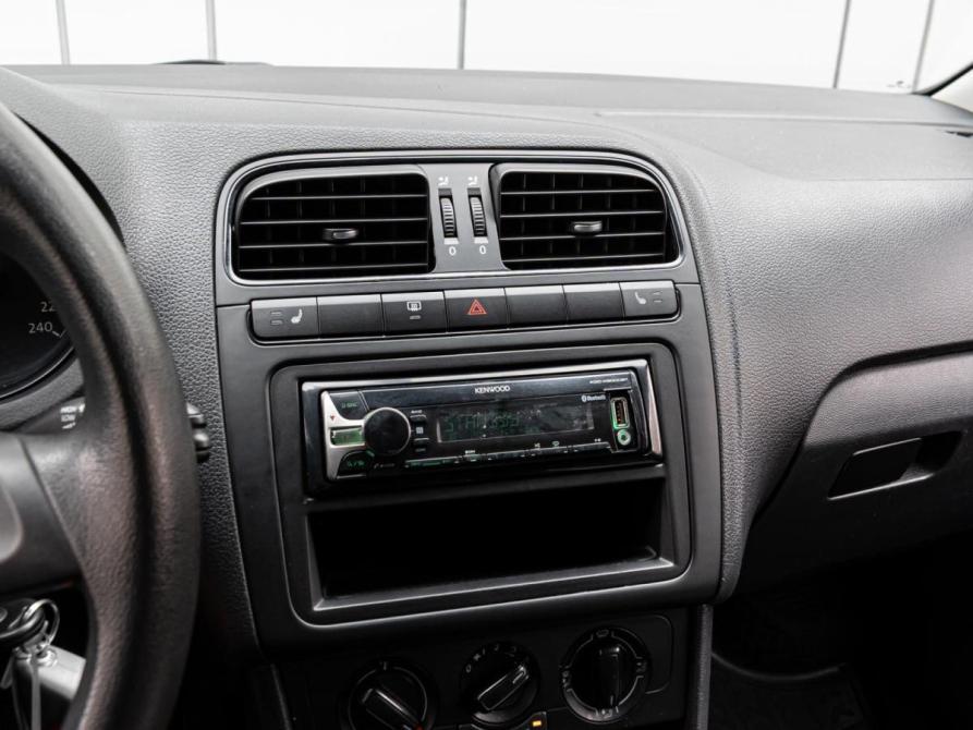 Volkswagen Polo V Рестайлинг Краснодар  - изображение 12