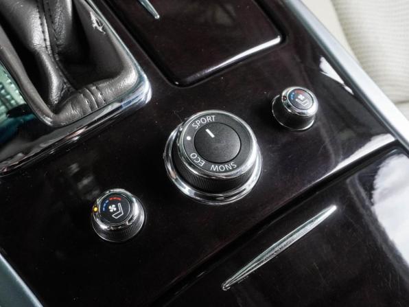 Infiniti M IV с пробегом 2012 года, цена 1 399 000 рублей, 257731 км, седан, Автокод Объявления