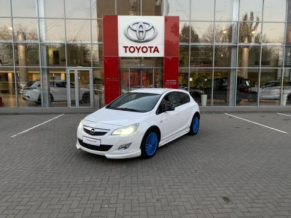 Opel Astra J с пробегом 2011 года, цена 570 000 рублей, 265425 км, хэтчбек, Автокод Объявления