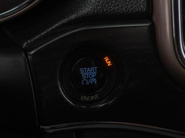Jeep Grand Cherokee IV (WK2) Рестайлинг с пробегом 2013 года, цена 2 469 000 рублей, 228491 км, внедорожник, Автокод Объявления