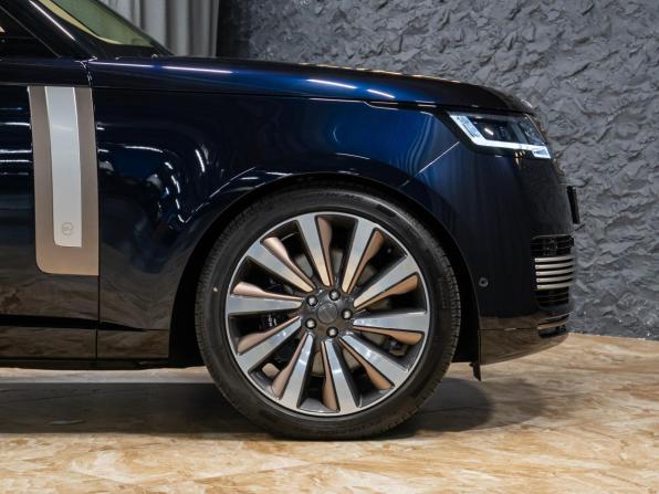 Новый Land Rover Range Rover V 2026 года, цена 35 390 000 рублей, внедорожник, Автокод Объявления