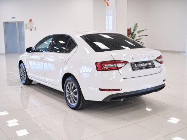 Skoda Octavia III (A7) Рестайлинг с пробегом 2023 года, цена 2 033 000 рублей, 105300 км, лифтбек, Автокод Объявления