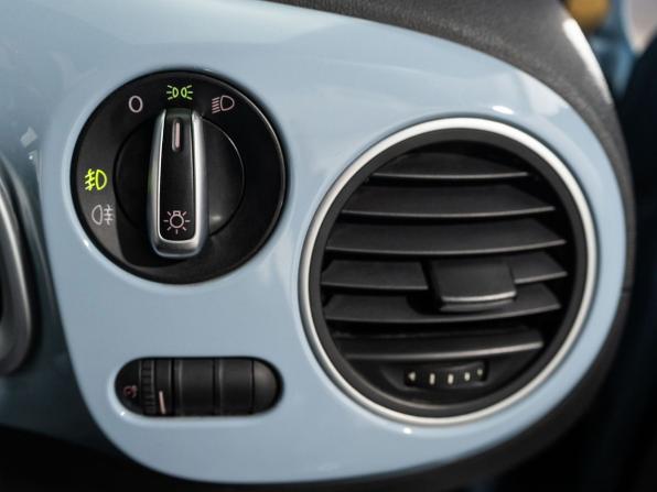 Volkswagen Beetle II (A5) с пробегом 2012 года, цена 1 120 000 рублей, 151729 км, хэтчбек, Автокод Объявления