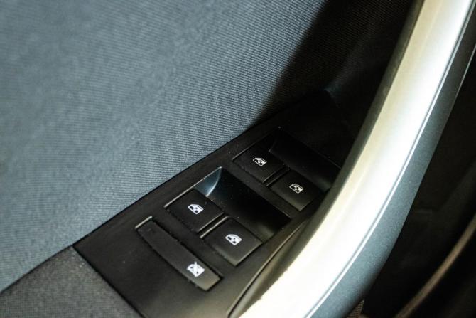 Opel Astra J с пробегом 2011 года, цена 699 000 рублей, 165659 км, хэтчбек, Автокод Объявления