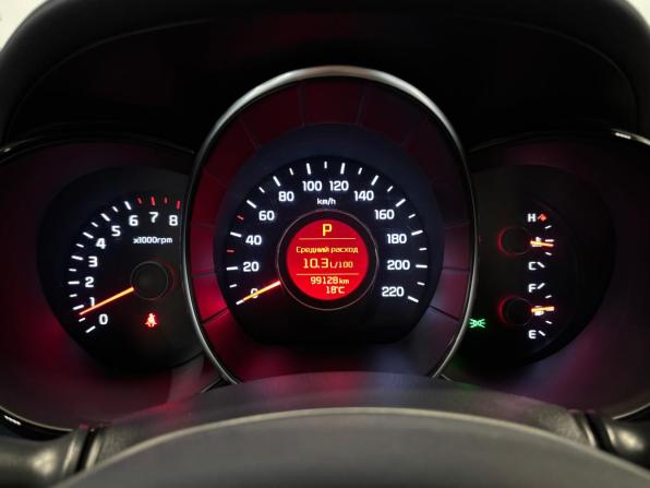 Kia Rio III Рестайлинг с пробегом 2015 года, цена 1 099 000 рублей, 99000 км, хэтчбек, Автокод Объявления