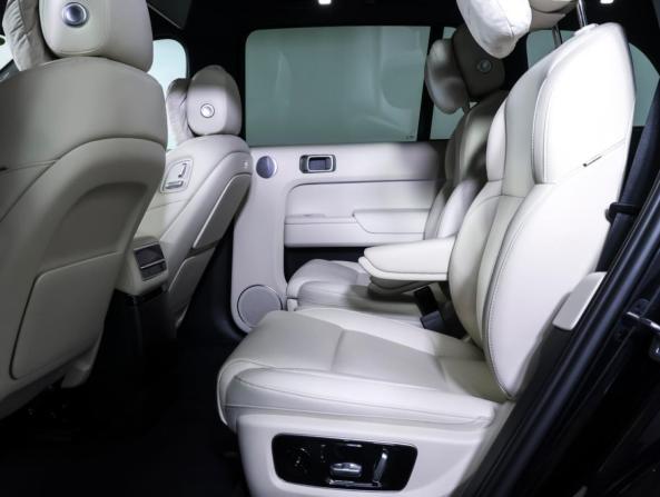 Li Auto (Lixiang) L9 I с пробегом 2023 года, цена 7 300 000 рублей, 34500 км, внедорожник, Автокод Объявления