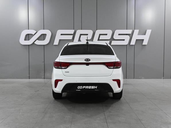 Kia Rio IV с пробегом 2018 года, цена 1 459 000 рублей, 110081 км, седан, Автокод Объявления