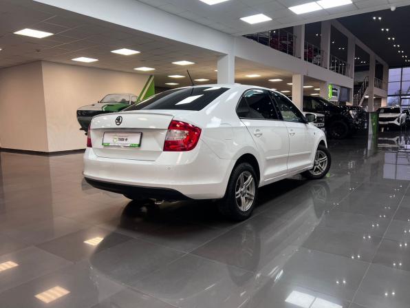 Skoda Rapid I с пробегом 2015 года, цена 795 000 рублей, 162377 км, лифтбек, Автокод Объявления