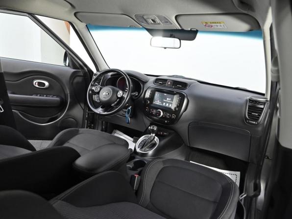 Kia Soul II Рестайлинг с пробегом 2017 года, цена 849 000 рублей, 90000 км, хэтчбек, Автокод Объявления