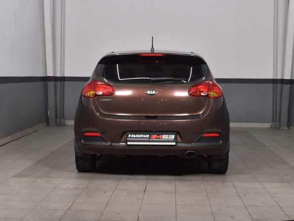 Kia Ceed II с пробегом 2013 года, цена 1 059 999 рублей, 174578 км, хэтчбек, Автокод Объявления