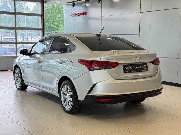 Hyundai Solaris II Рестайлинг с пробегом 2022 года, цена 1 375 000 рублей, 140186 км, седан, Автокод Объявления