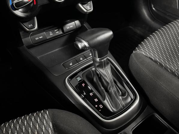 Kia Rio IV с пробегом 2018 года, цена 1 312 900 рублей, 118856 км, седан, Автокод Объявления