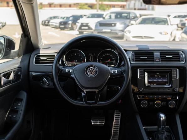 Volkswagen Jetta VI Рестайлинг с пробегом 2017 года, цена 1 495 000 рублей, 101916 км, седан, Автокод Объявления