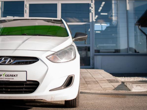 Hyundai Solaris I с пробегом 2013 года, цена 660 000 рублей, 232079 км, седан, Автокод Объявления