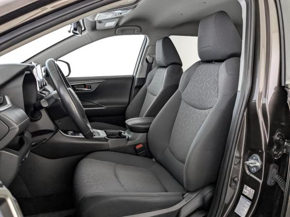 Toyota RAV4 V (XA50) с пробегом 2021 года, цена 3 330 000 рублей, 75006 км, внедорожник, Автокод Объявления