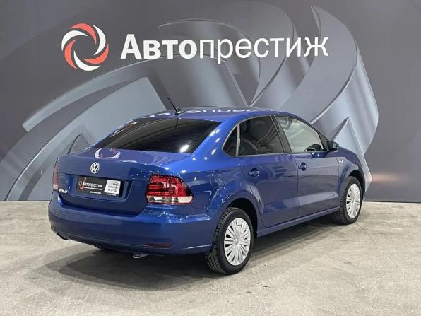 Volkswagen Polo V Рестайлинг с пробегом 2018 года, цена 970 000 рублей, 102000 км, седан, Автокод Объявления